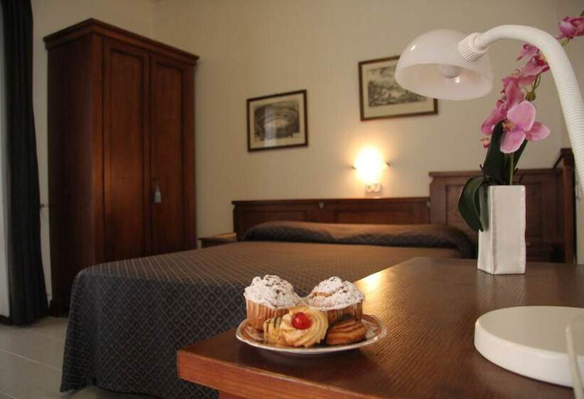 בית מלון כפרי Residence I Due Pini