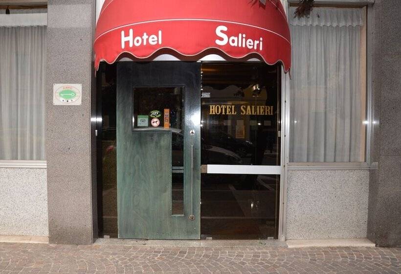 בית מלון כפרי Salieri