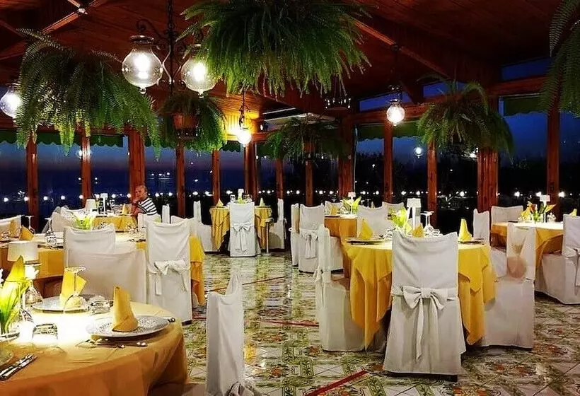 호텔 Villa Pina Antico Francischiello