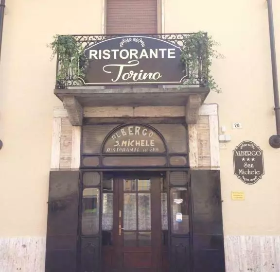 Отель Albergo San Michele