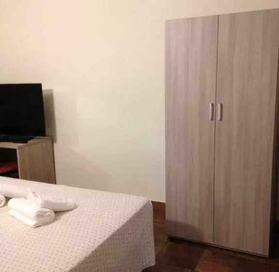 Отель Albergo San Michele