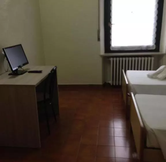 Отель Albergo San Michele