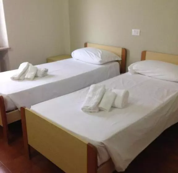 Отель Albergo San Michele