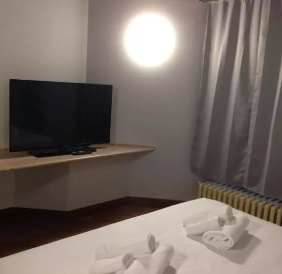 Отель Albergo San Michele