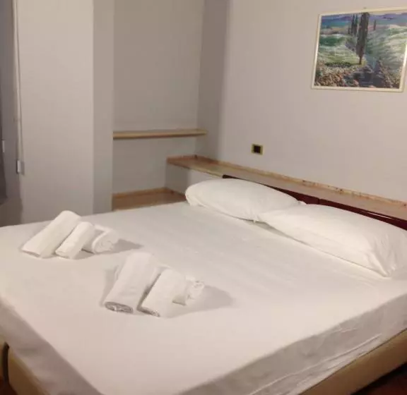 Отель Albergo San Michele