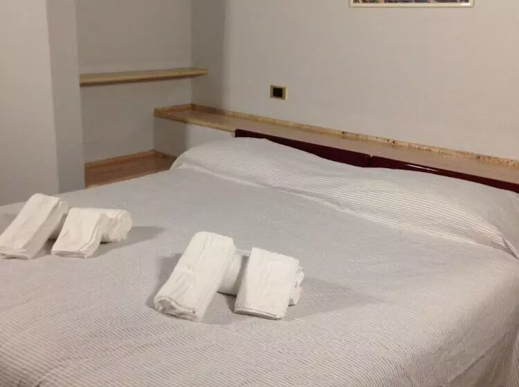 Отель Albergo San Michele