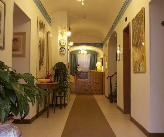 Hotel Deco