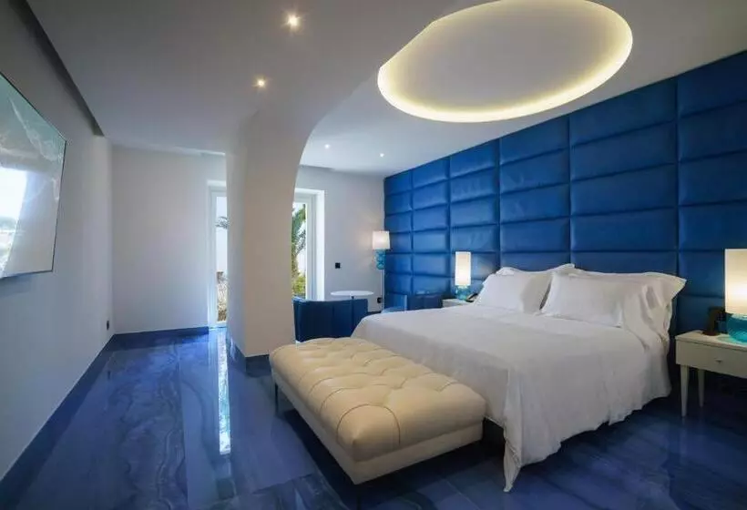 هتل Grotta Palazzese Beach