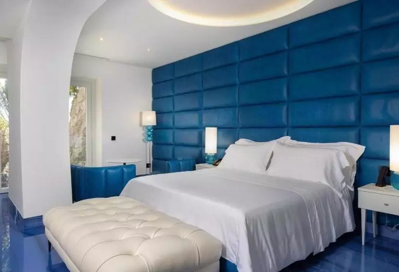 هتل Grotta Palazzese Beach