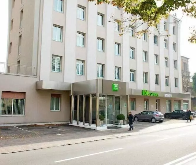 هتل Ibis Styles Parma Toscanini