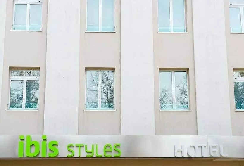 هتل Ibis Styles Parma Toscanini