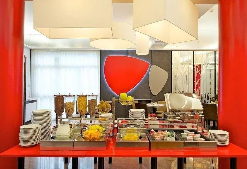 هتل Ibis Styles Parma Toscanini