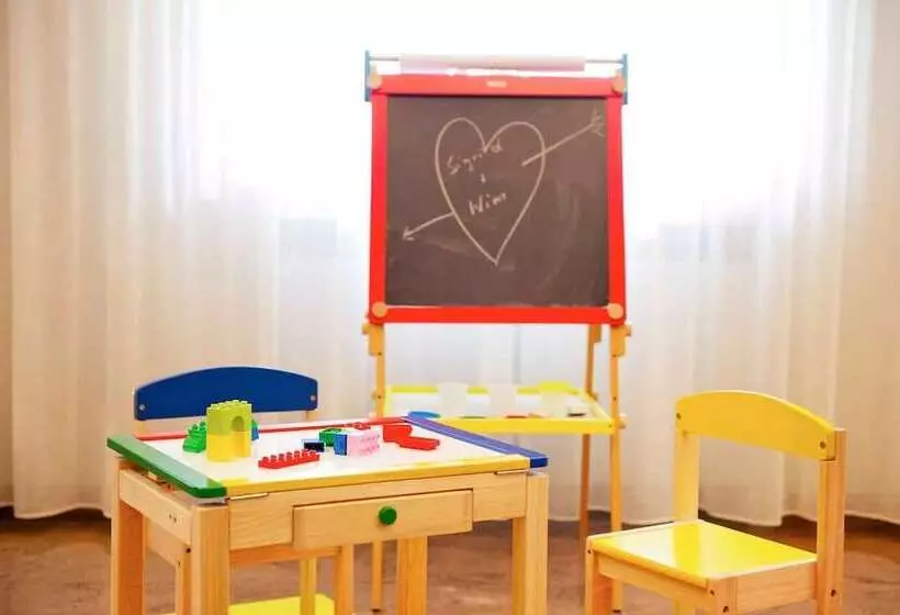 هتل Ibis Styles Parma Toscanini