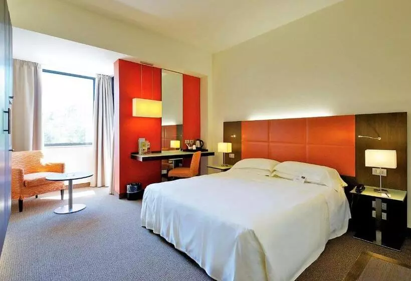 هتل Mercure Reggio Emilia Centro Astoria