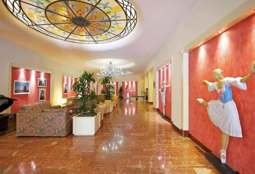 هتل Mercure Reggio Emilia Centro Astoria