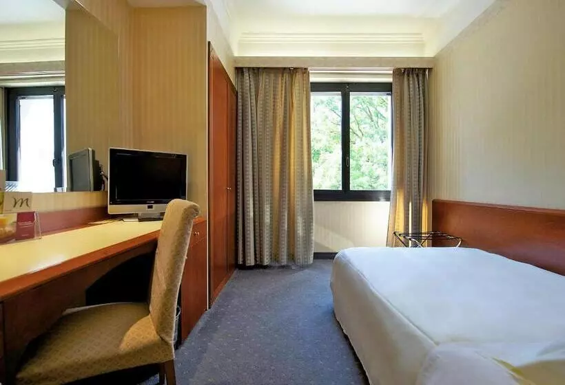 هتل Mercure Reggio Emilia Centro Astoria