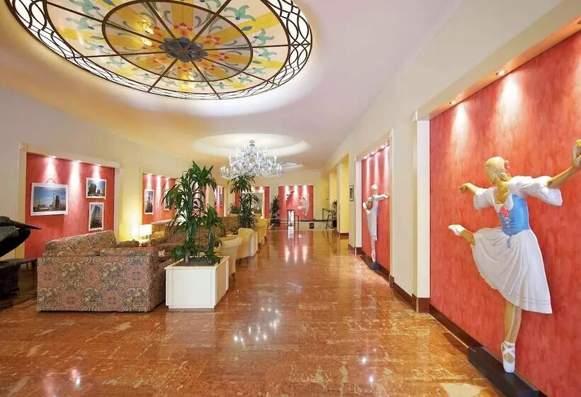هتل Mercure Reggio Emilia Centro Astoria