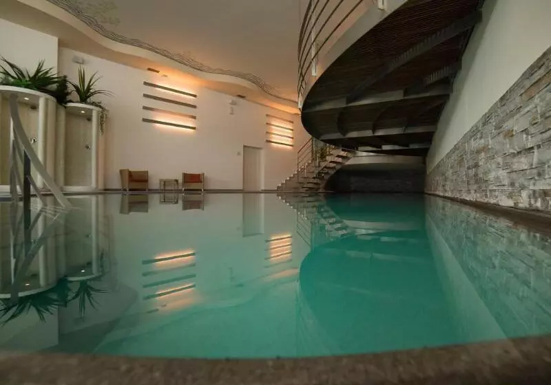 בית מלון כפרי Monzoni San Pellegrino