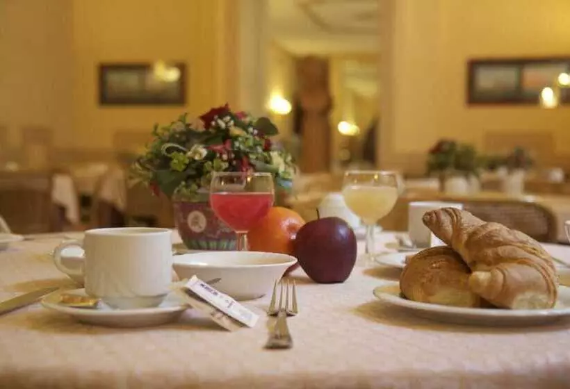 هتل Nuovo Rebecchino