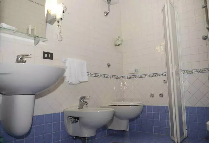 هتل Nuovo Rebecchino