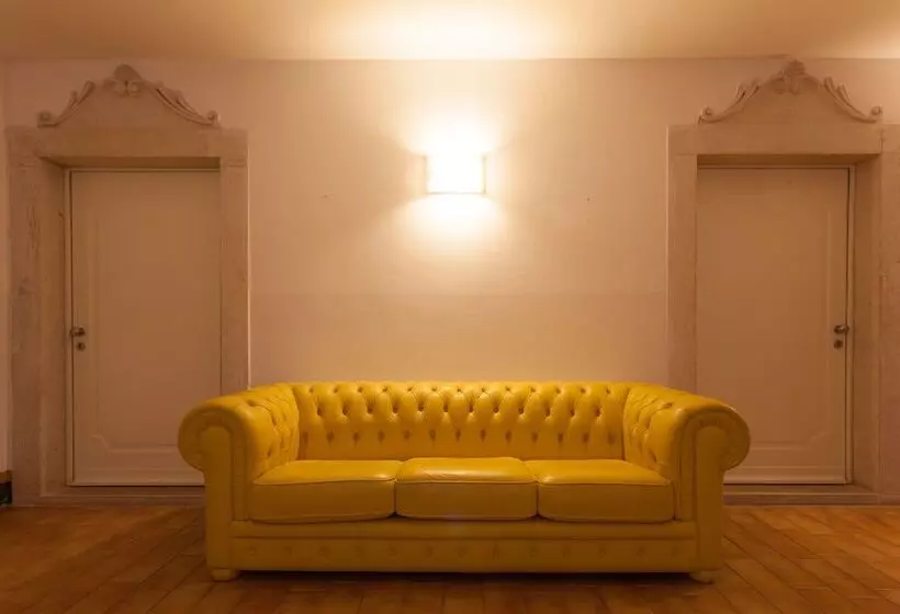 Отель Portici  Romantik & Wellness