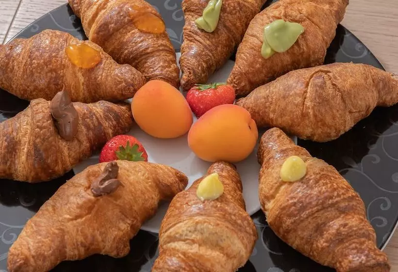 Отель Portici  Romantik & Wellness