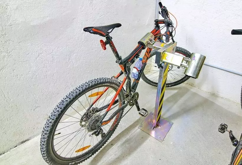 Отель Portici  Romantik & Wellness