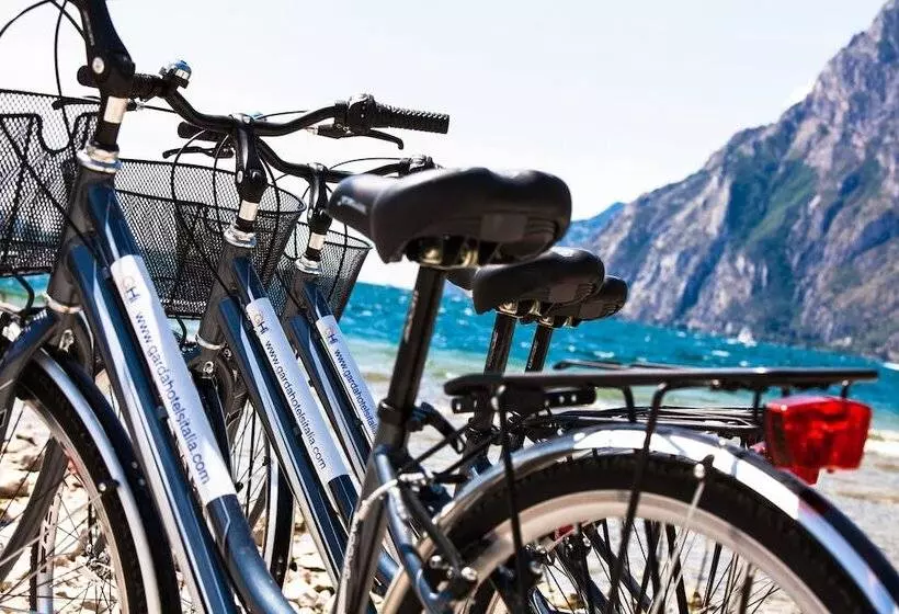 Отель Portici  Romantik & Wellness