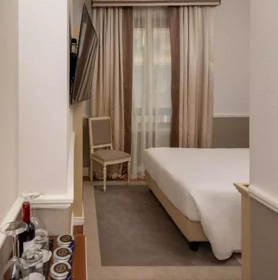 בית מלון כפרי Radisson Blu Ghr , Rome