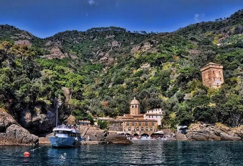 בית מלון כפרי Riviera