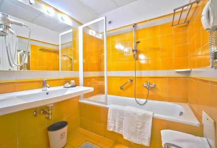 ホテル Santa Caterina