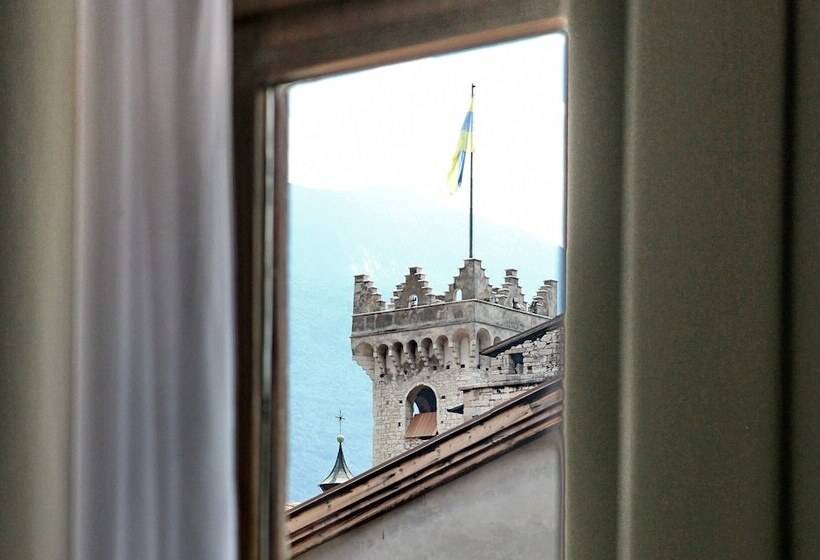 Отель Albergo Accademia