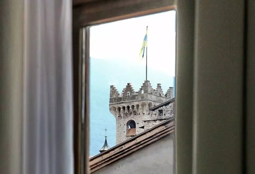 Отель Albergo Accademia