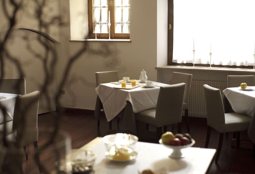 Отель Albergo Accademia