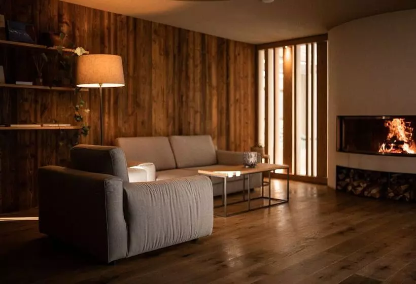 Отель Cristallo