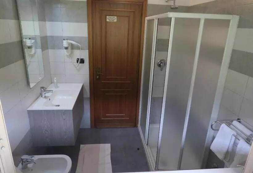 בית מלון כפרי Garni Del Lago