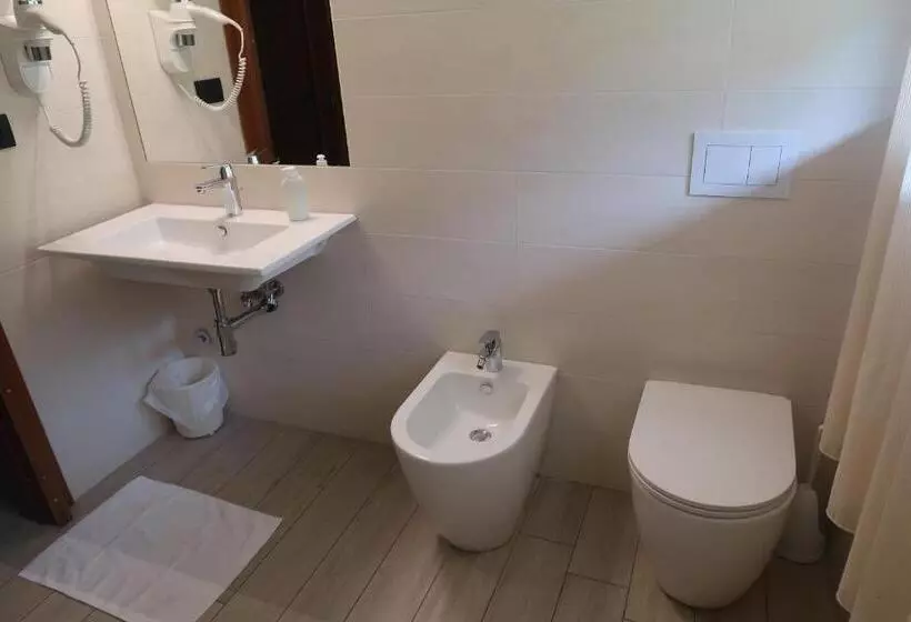 בית מלון כפרי Garni Del Lago