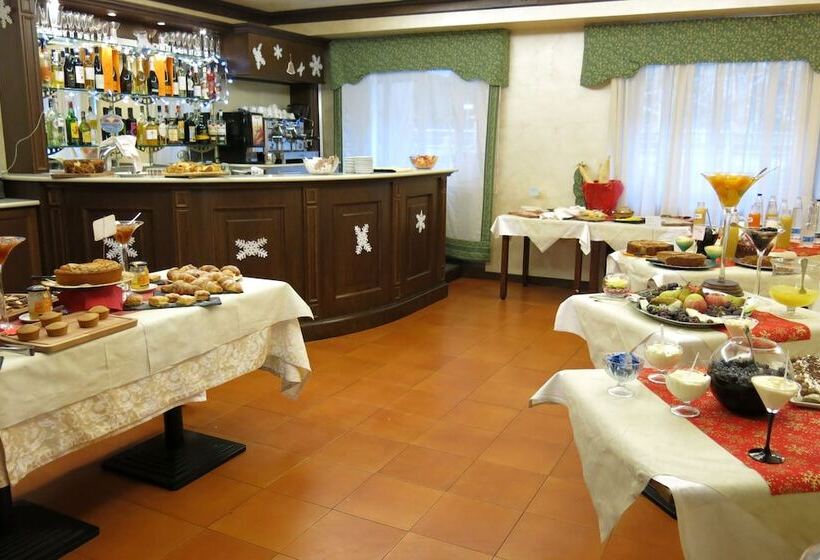 فندق Garni Del Lago