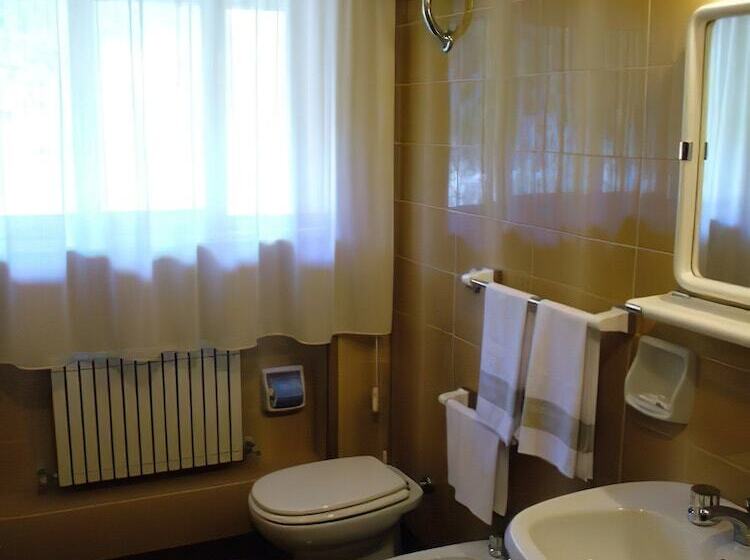 فندق Garni Del Lago