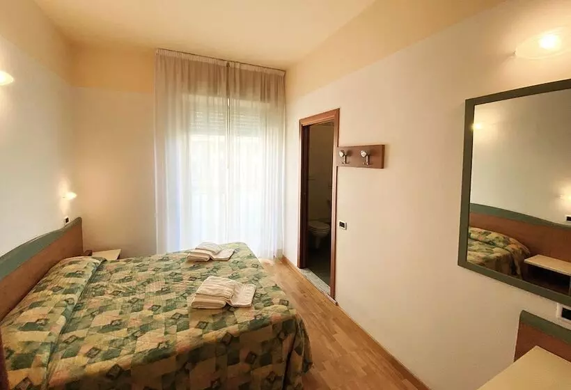 Отель Diplomatic