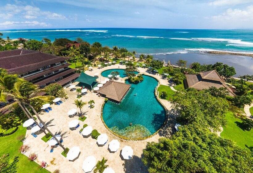 בית מלון כפרי Discovery Kartika Plaza