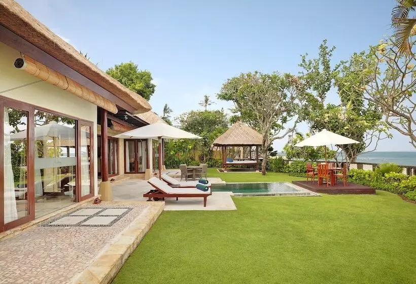 هتل Discovery Kartika Plaza