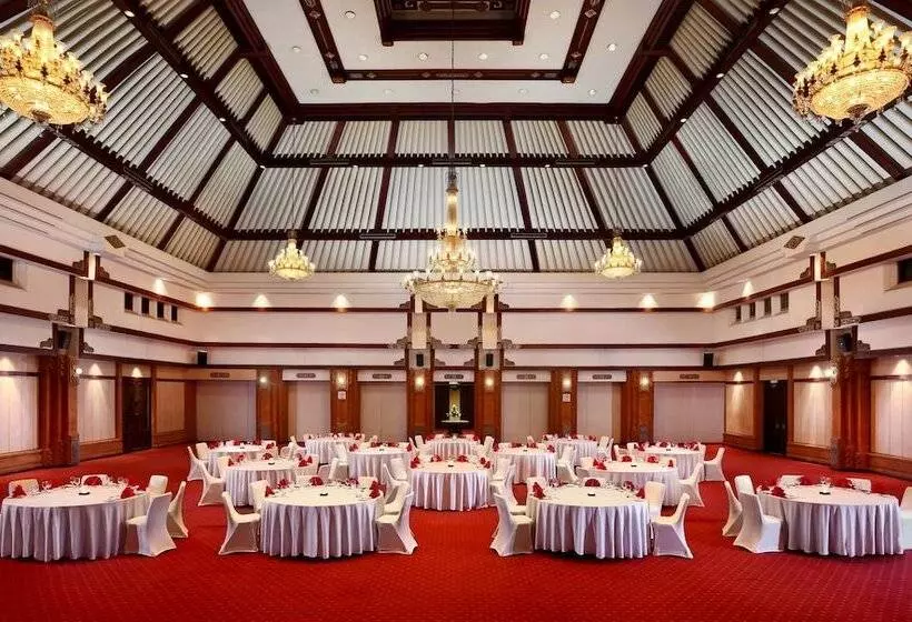 هتل Discovery Kartika Plaza