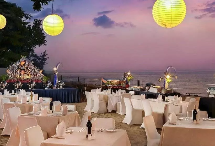 هتل Discovery Kartika Plaza