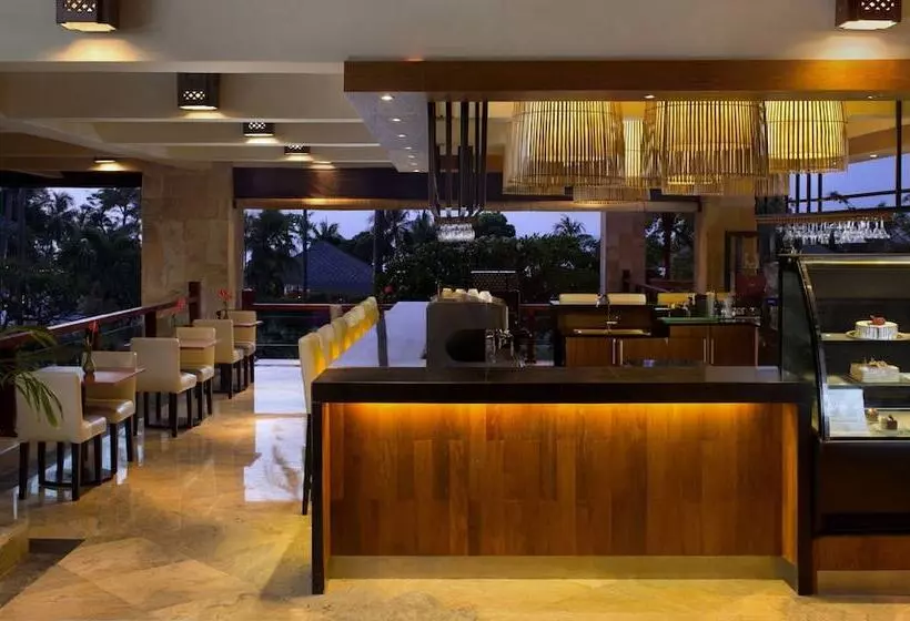 هتل Discovery Kartika Plaza