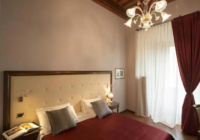 Отель Leon Bianco