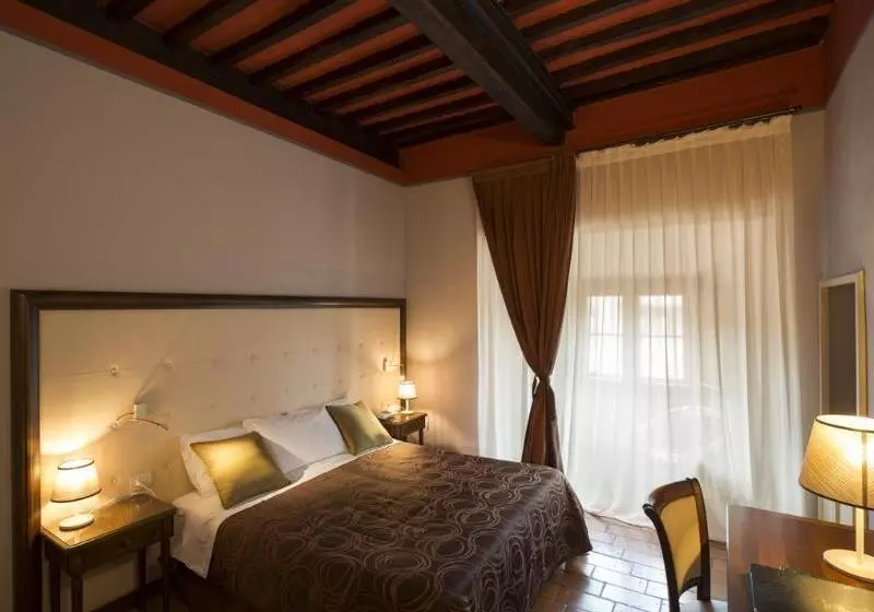 Отель Leon Bianco