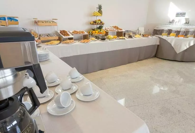 Отель Meridiano