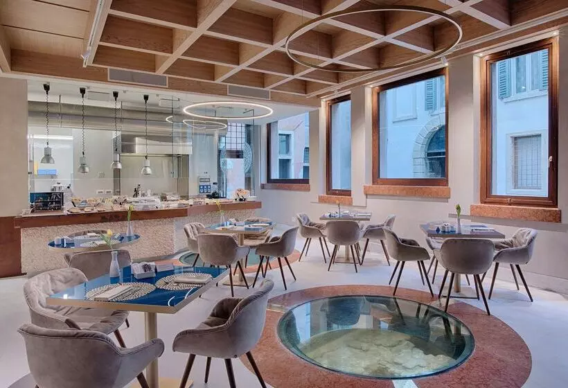 هتل NH Collection Palazzo Verona