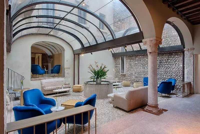 هتل NH Collection Palazzo Verona